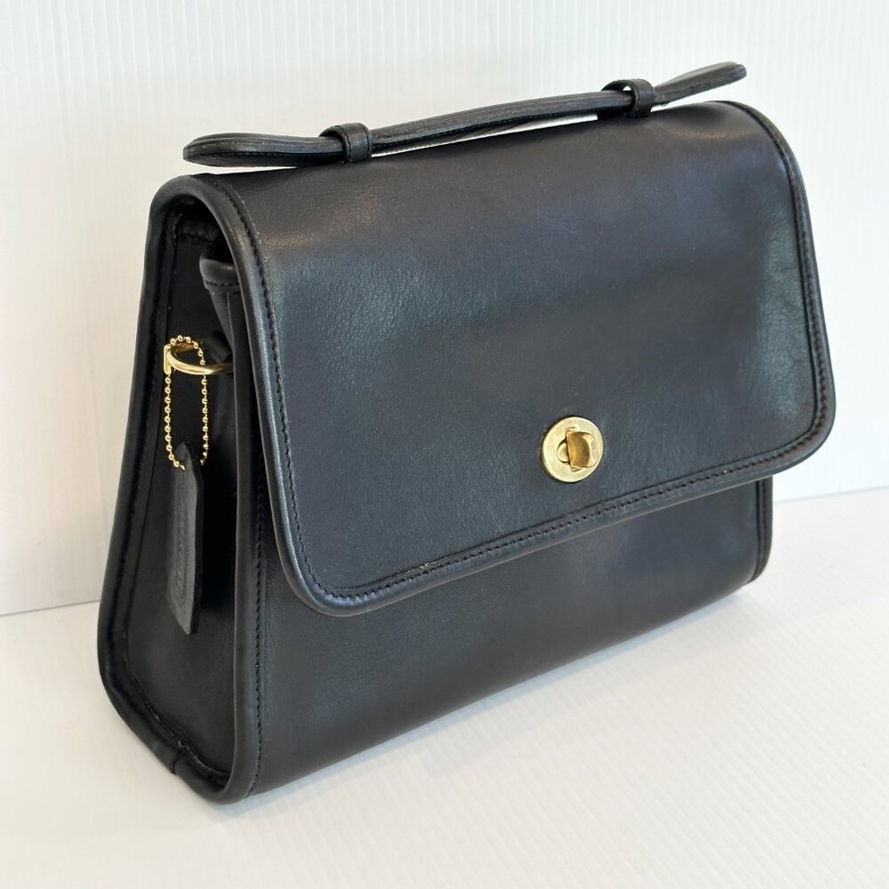 Vintage COACH Court Bag - EUC Black Leather with Brass Made pre-1994 in USA - Picture 3 of 16